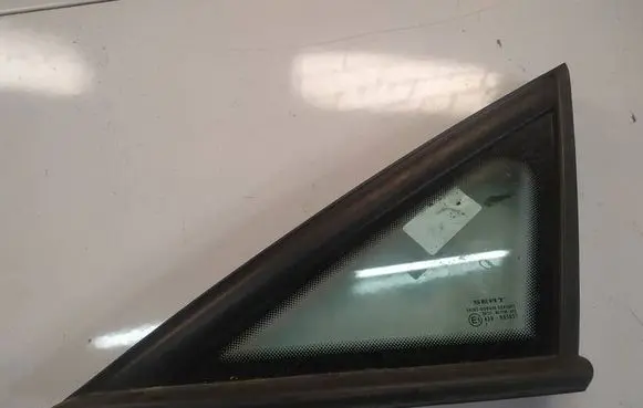 Seat Altea Front triangle window/glass AS2