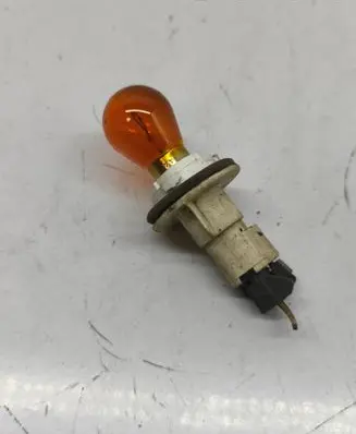 Toyota Yaris Headlight/headlamp bulb 