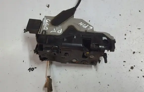 Loading door lock