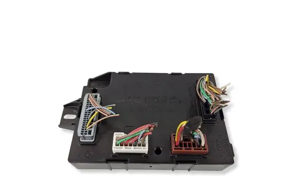 Renault Trafic III (X82) Engine control unit/module 284B10847R BCMT4L4VS