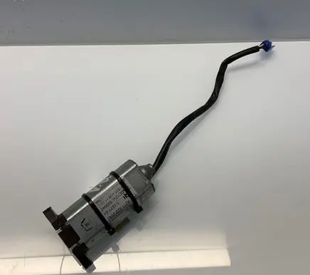 Mercedes-Benz E W211 Seat adjustment motor A2118202642 1157701 500047