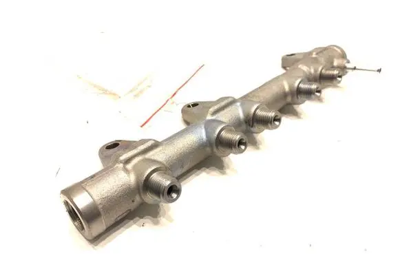 BMW 5 G30 G31 G38 Fuel main line pipe 04452143708579239