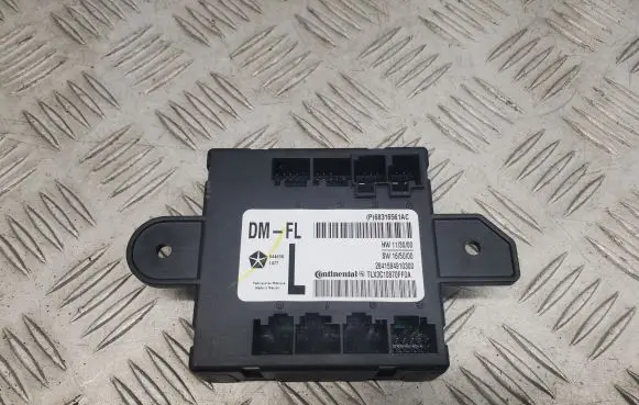 Jeep Grand Cherokee Door control unit/module 68316561AC P68316561AC