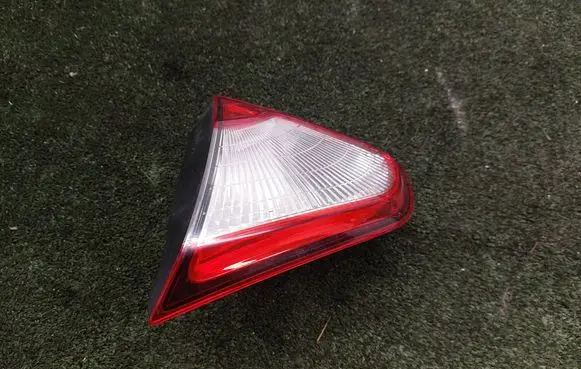 Nissan Qashqai Tailgate rear/tail lights 89503209 B26550BR01A
