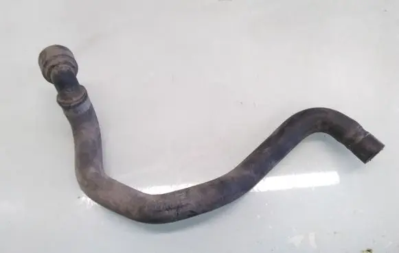 Jeep Grand Cherokee (WK) Engine coolant pipe/hose