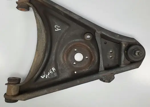 Mercedes-Benz COMPAKT W115 Front lower control arm/wishbone