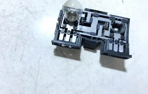 Volkswagen PASSAT B3 Tail light bulb cover holder 333945259