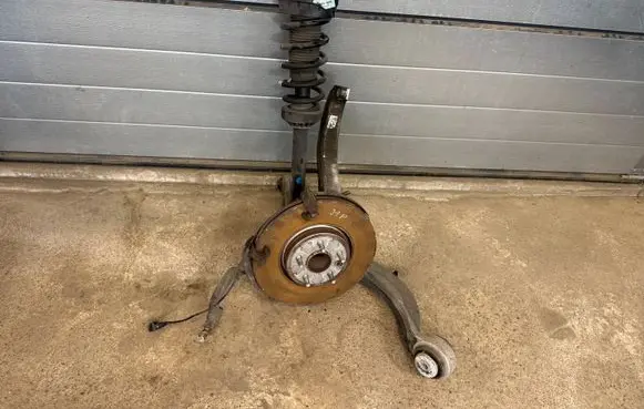 Jaguar XE Front wheel hub spindle knuckle