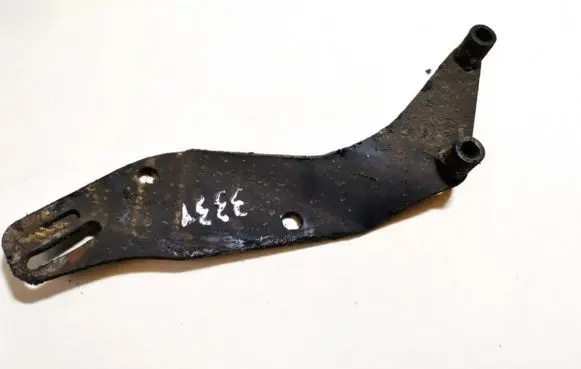 Volkswagen Golf III Engine mounting bracket