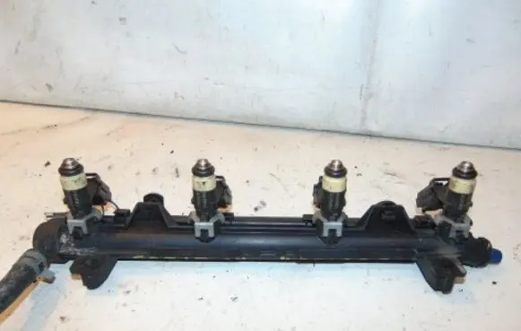 Skoda Fabia Mk1 (6Y) Fuel main line pipe 036133320C 036133320D 036906031M