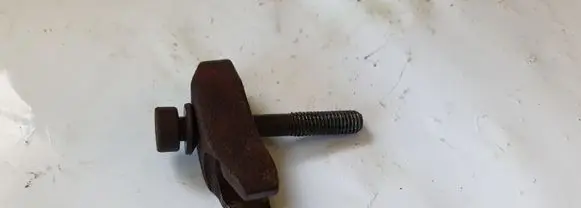 Hyundai ix 55 Fuel Injector clamp holder NOCODE