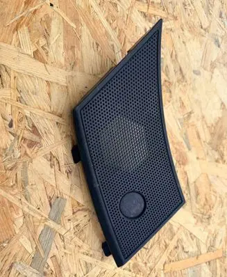 Nissan Qashqai Side speaker trim/cover RH28176JD
