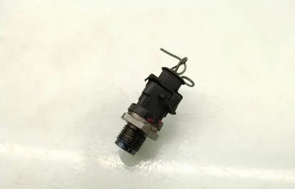 Chevrolet Epica Fuel pressure sensor 0281002937