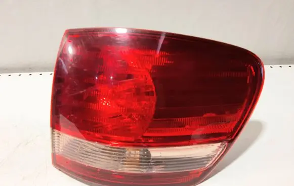Toyota Avensis Verso Rear/tail lights