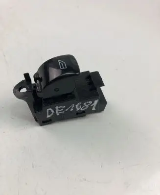 Volvo XC90 Electric window control switch 31376458
