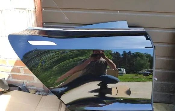 Tesla Model S Rear door