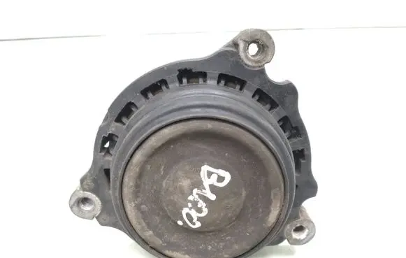 BMW 1 F20 F21 Engine mount bracket 6854251