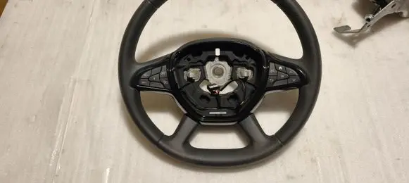 Dacia Sandero III Steering wheel 484007754R