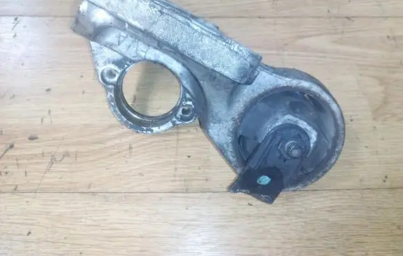 Citroen C5 Engine mount bracket 9629824580