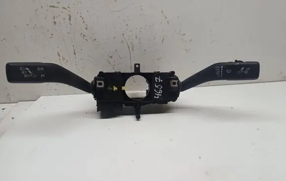 Volkswagen Jetta VI Wiper turn signal indicator stalk/switch 5C5953513D 1009325101