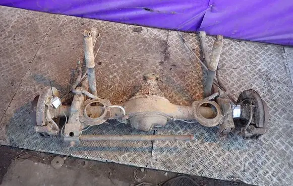 Chrysler Challenger Rear differential