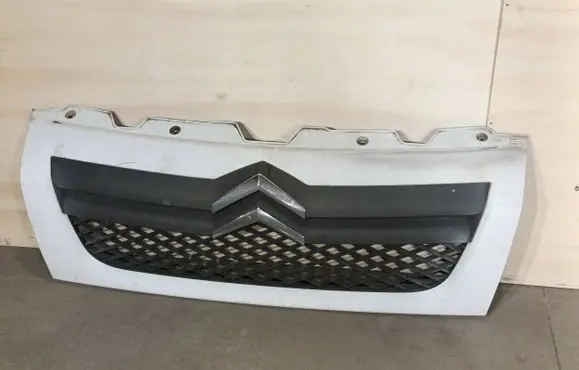 Citroen Jumper Front bumper upper radiator grill 1308069070