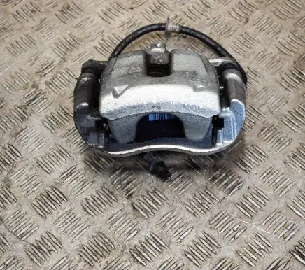 Toyota C-HR I Front brake caliper