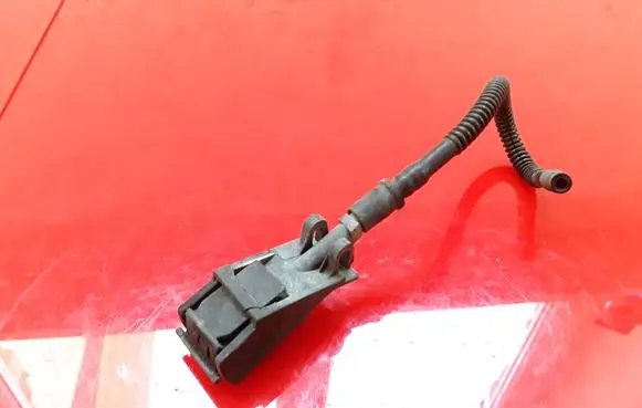 Volkswagen Golf IV Windshield washer spray nozzle 6E0955985