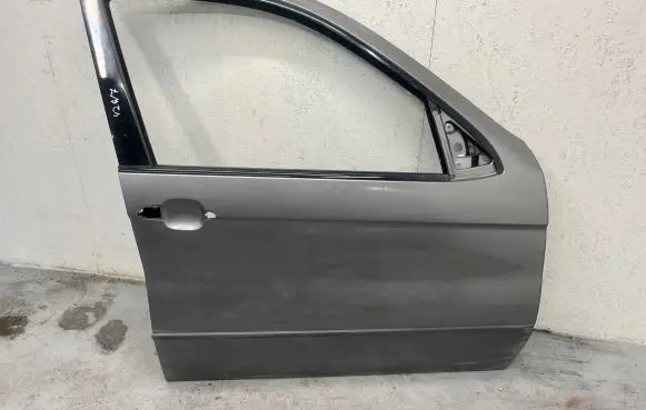 BMW X5 E53 Front door 8256824 41518256824