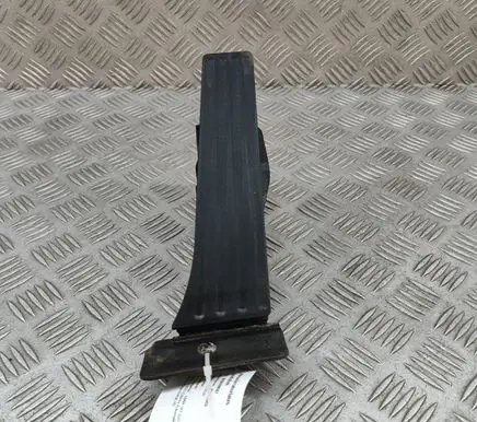 BMW iX1 Accelerator throttle pedal 6889823