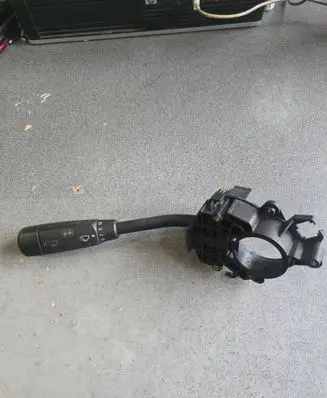 Mercedes-Benz Vito Viano W639 Wiper control stalk A6395450124 HLS203300