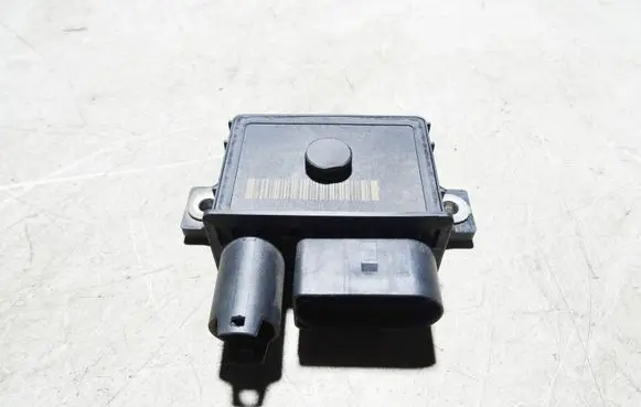 BMW 5 GT F07 Glow plug pre-heat relay 780015605 0522140102