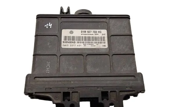 Audi A3 S3 8L Gearbox control unit/module 01M927733HG 5WK33377K01