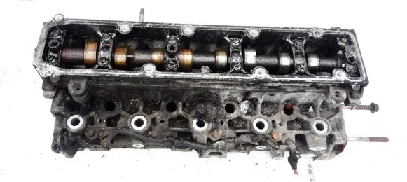 Citroen Xsara Picasso Engine head 9634963010