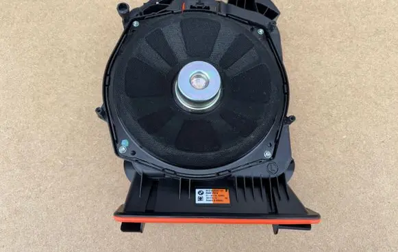 BMW 5 G60 G61 Front door speaker 5A2FE37