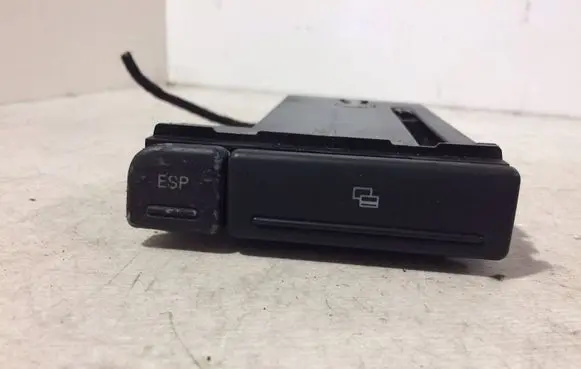 Audi A4 S4 B7 8E 8H Glove box 8E1941561