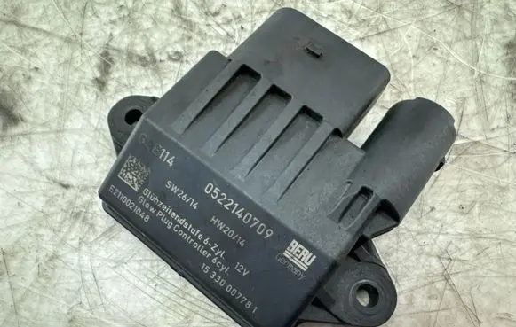 Mercedes-Benz E W211 Glow plug pre-heat relay 0522140709