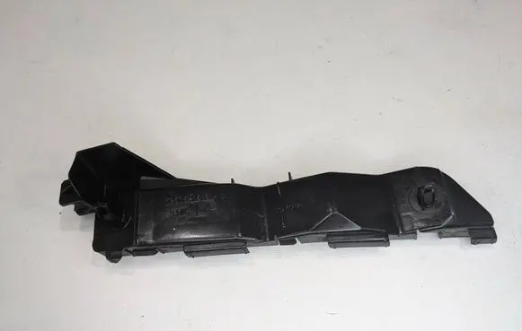 Toyota Avensis T250 Front bumper mounting bracket 52536-05020-C 5253605020C