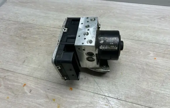 Volkswagen Touareg II ABS Pump 7P0907379M