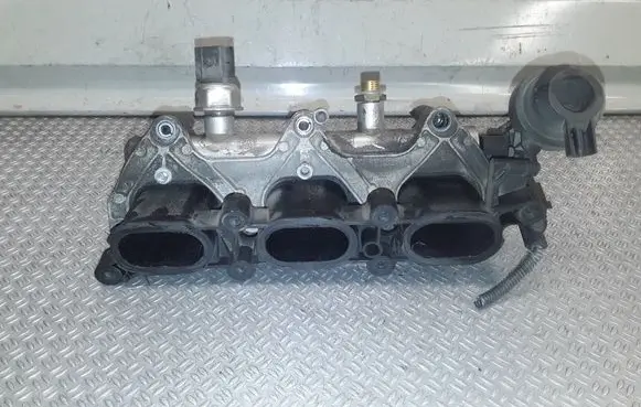 Audi A6 S6 C6 4F Fuel main line pipe 06E133109n