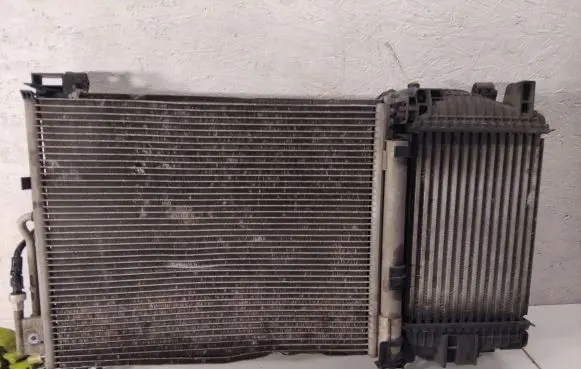 Opel Meriva B Radiator set 13330998 0009572 13331005