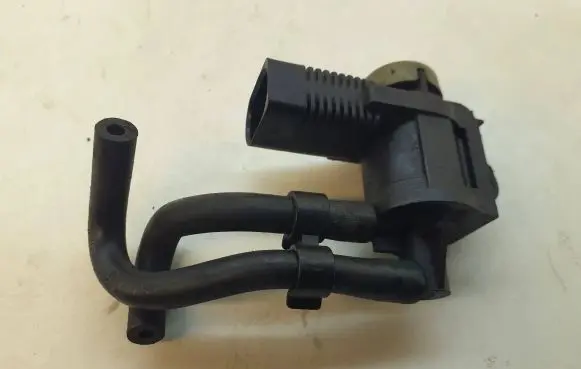 Audi A6 S6 C6 4F Turbo solenoid valve 1K0906283A