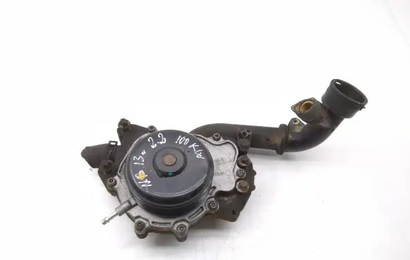 Mercedes-Benz C W204 Water pump 211061