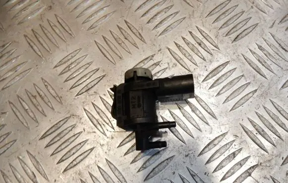 Audi A4 S4 B7 8E 8H Turbo solenoid valve 1K0906283A 34200