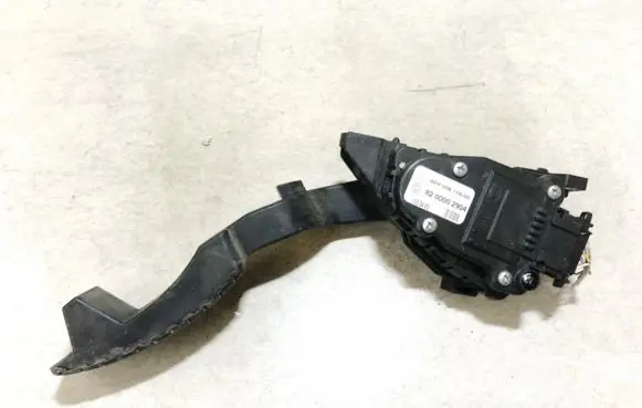 Renault Laguna II Accelerator throttle pedal 8200002904 00811900
