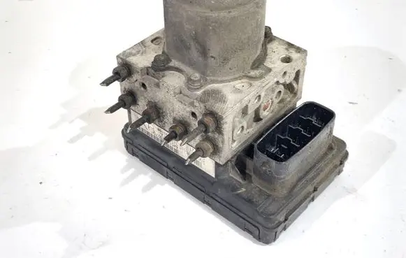 Toyota Corolla Verso E121 ABS Pump 4451013070