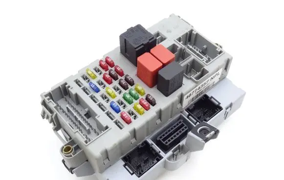 Fiat Punto (188) Fuse module 46774357
