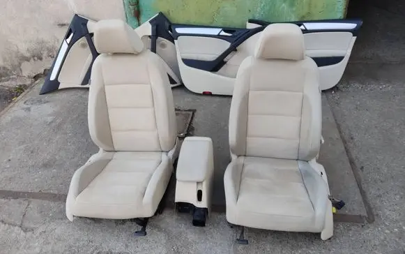 Volkswagen Golf VI Seat set 1K4881105PA STTECHSJ