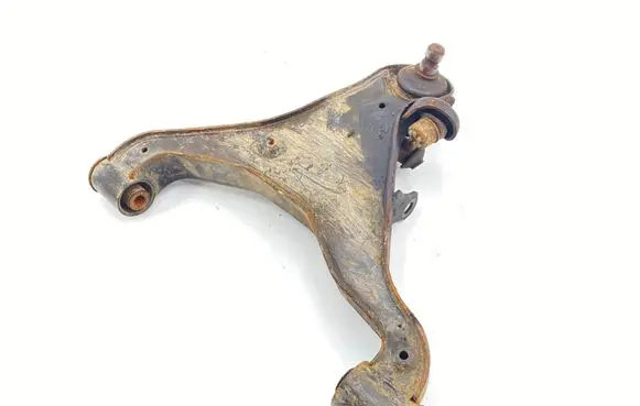 Nissan Navara D40 Front lower control arm/wishbone