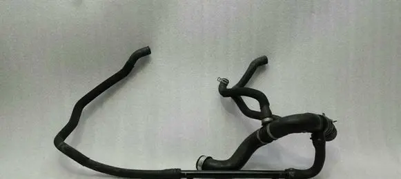 Mercedes-Benz ML W164 Engine coolant pipe/hose A1645013882